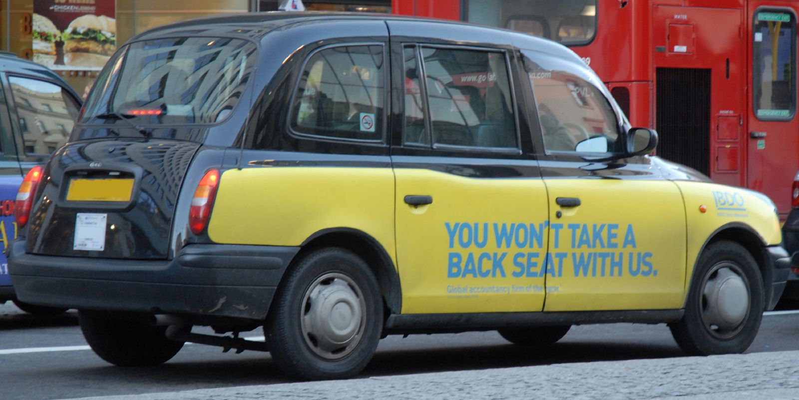 London's Black Cabs vs. Uber: A Complete Guide for Tourists