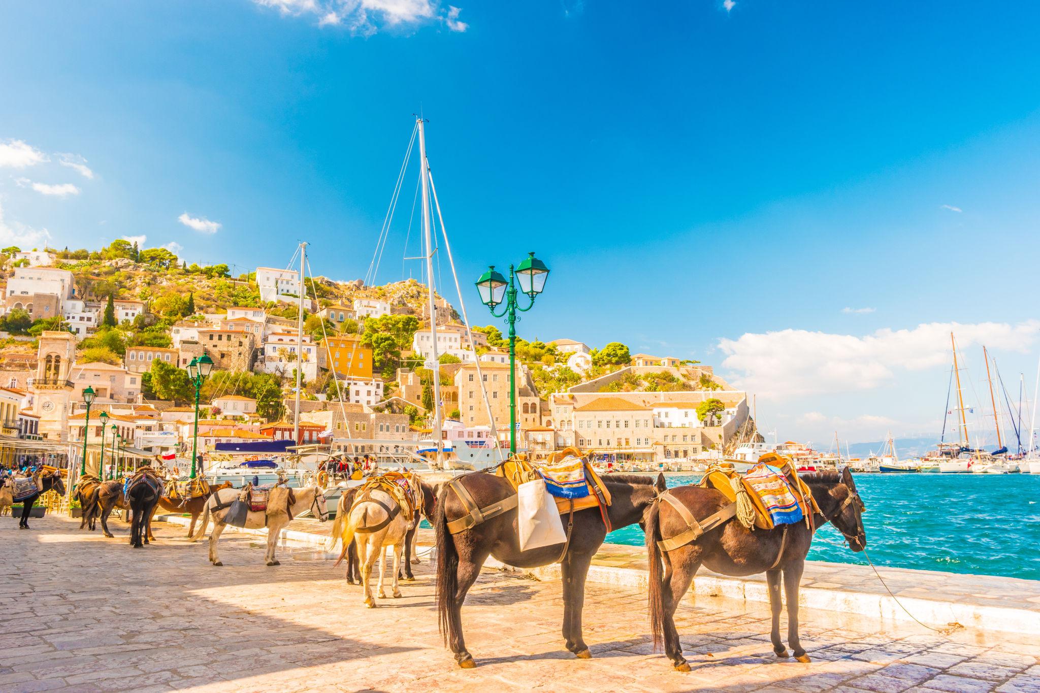 Countries That Do Not Offer Taxi Services (or Rarely Use Them) and How to Get Around