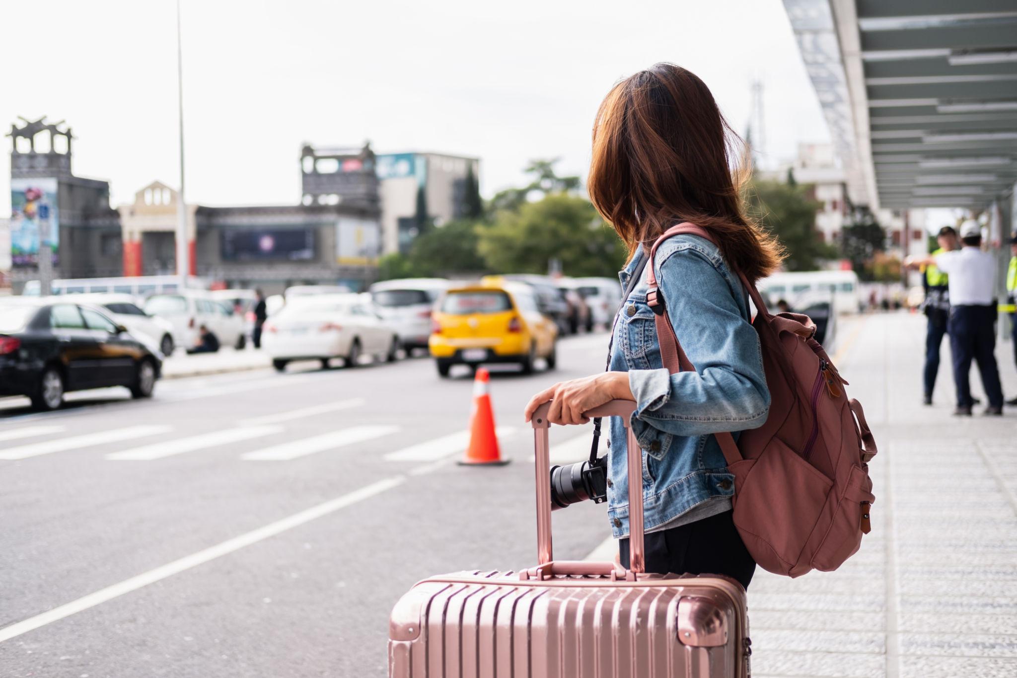 Why Airport Taxi Prices Change So Much — And How to Avoid Overpaying