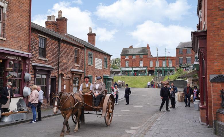 Peaky Blinders Birmingham Tour: The Real History, Filming Locations and Must-Visit Attractions