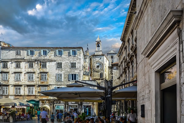 Pula Airport to Bale Taxi Rides